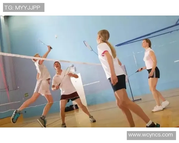 水中踢足球的乐趣与挑战探索水下运动的新方式与健康益处