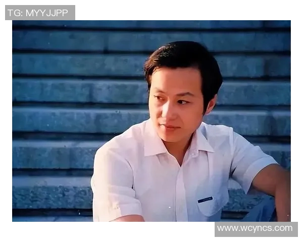 罗京与足球的缘分探讨：从解说员到球迷的心路历程