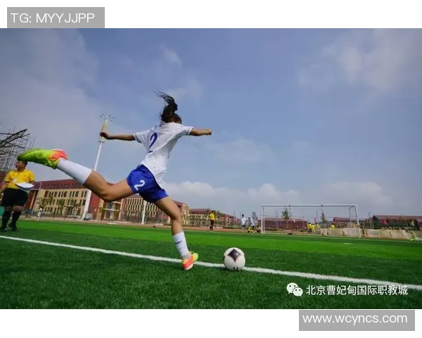 博聚足球引领新潮流打造全民健身新平台助力青少年成长与发展