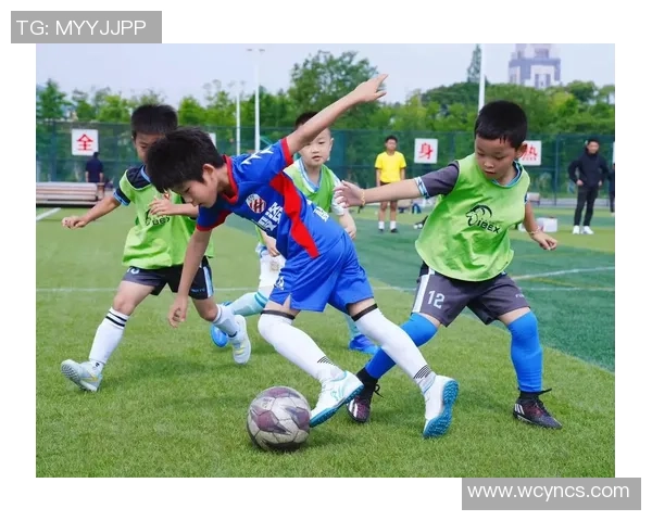 在绿茵场上舞动梦想的旋律与激情的赞歌