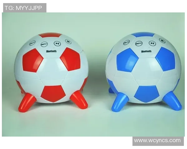 纸制足球机的创意设计与制作过程探秘让我们一起享受手工乐趣与足球激情